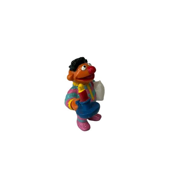Applause Sesame Street Ernie Vintage 3" PVC Figure Nightime Ernie w/ Candle - Picture 4 of 4